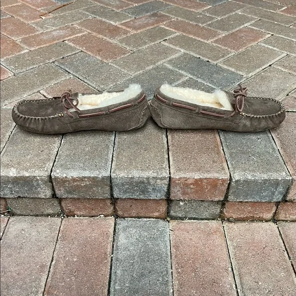 UGG brown suede mocassins - Picture 10 of 12